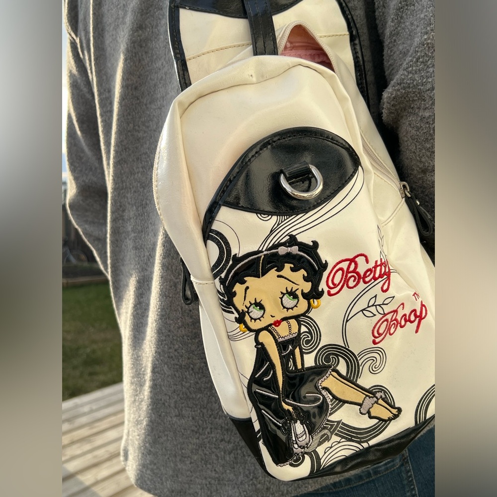 Crossbody sling Betty boop purse